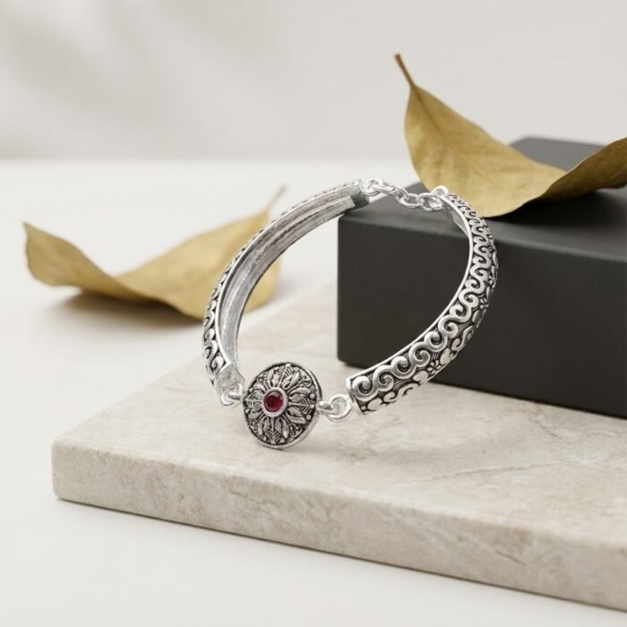 Elegant vintage ladies silver bracelet with antique floral ruby design